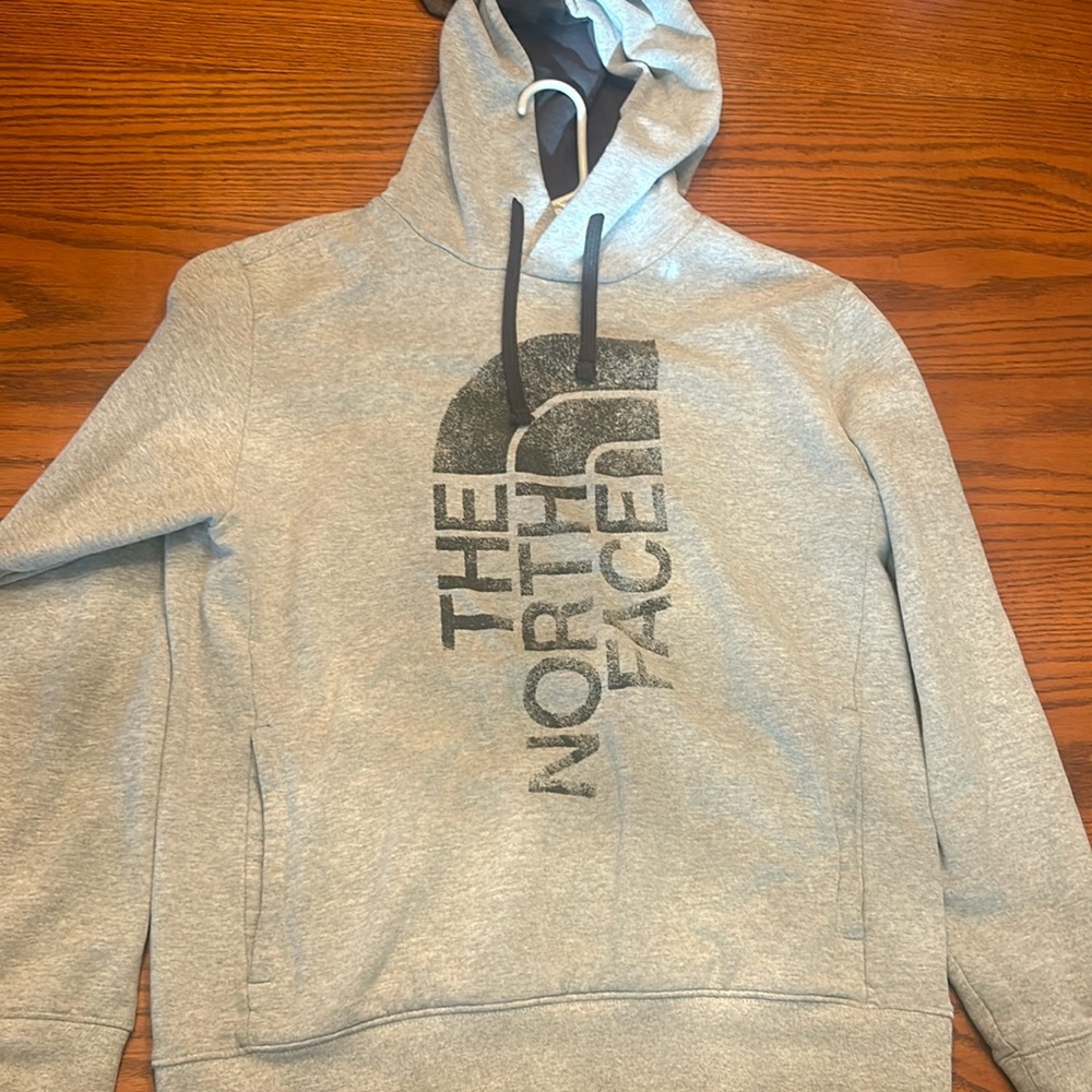 North Face Sweatshirt / Medium